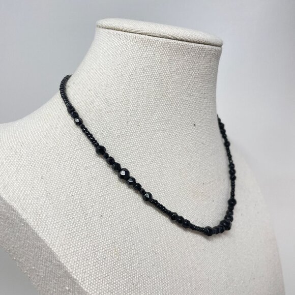 Liz‎ & Co Faceted Black Glass Necklace Goth Whimsigoth Dark Romance - Picture 7 of 10